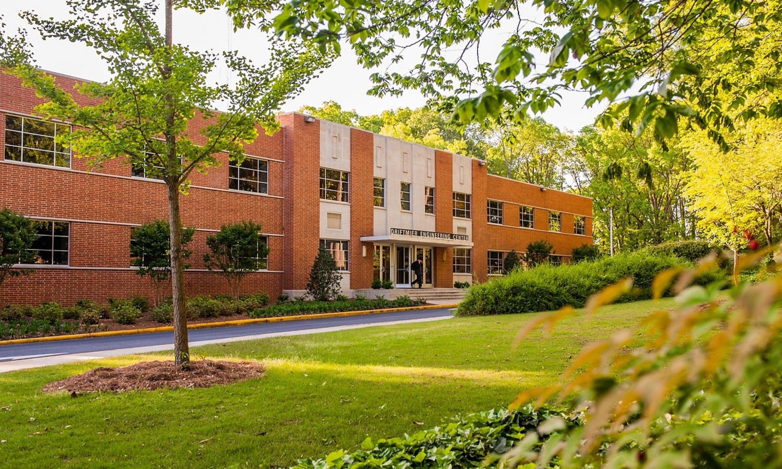 College of Pharmacy Adds Second Double Dawgs Engineering Degree Pathway